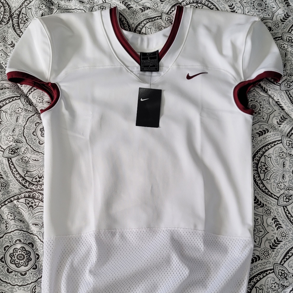 Nike Football Vapor Untouchable Jersey Men's Size L Maroon (AO4800-104) MSRP $90